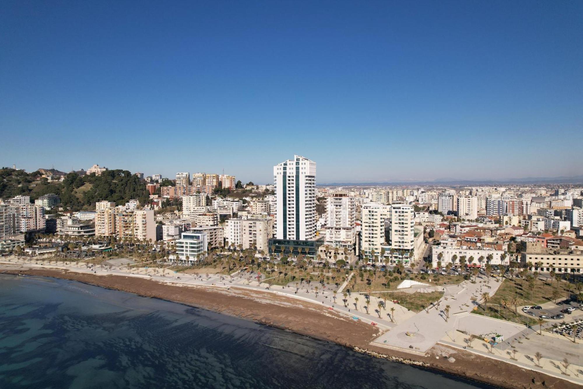 Grandstay Apartments Durrës Exteriör bild