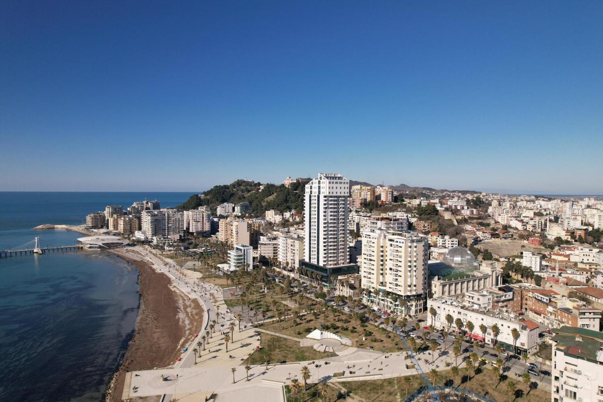 Grandstay Apartments Durrës Exteriör bild